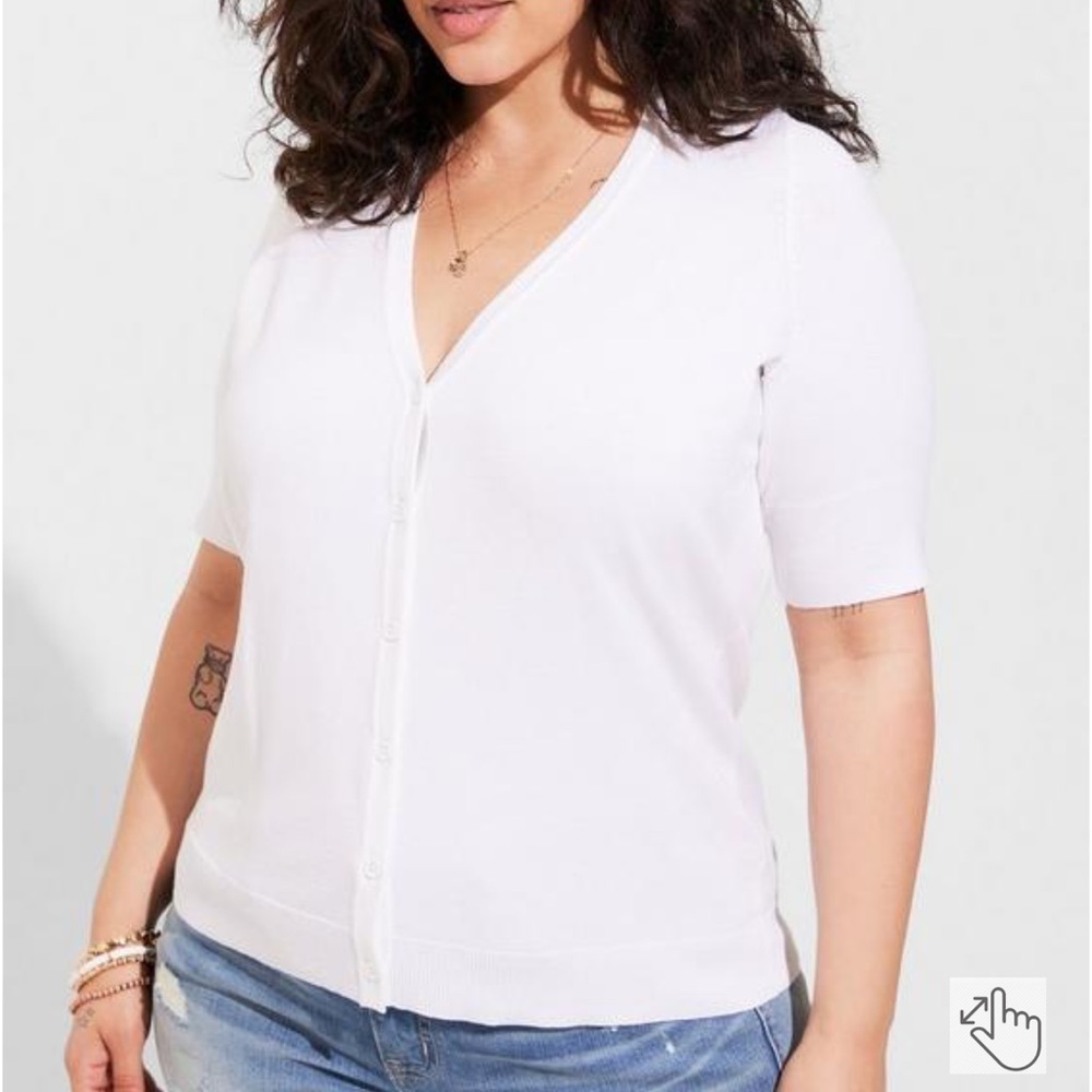 Torrid Cardigan White Sexy V-Neck Plus size 5x (28)